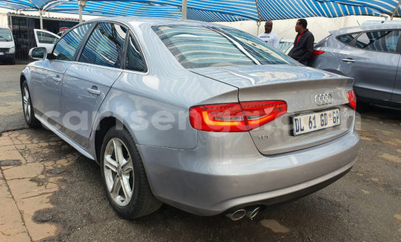 Nunua Ilio tumika Audi A4 Silver Gari ndani ya Hlatikulu nchini Wilaya ya Shiselweni Nunua Ilio tumika Audi A4 Silver Gari ndani ya Hlatikulu nchini Wilaya ya Shiselweni