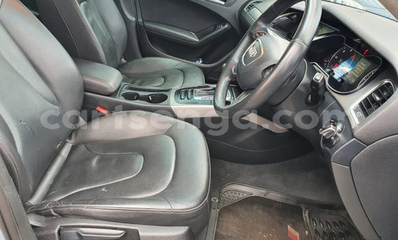 Nunua Ilio tumika Audi A4 Silver Gari ndani ya Hlatikulu nchini Wilaya ya Shiselweni Nunua Ilio tumika Audi A4 Silver Gari ndani ya Hlatikulu nchini Wilaya ya Shiselweni