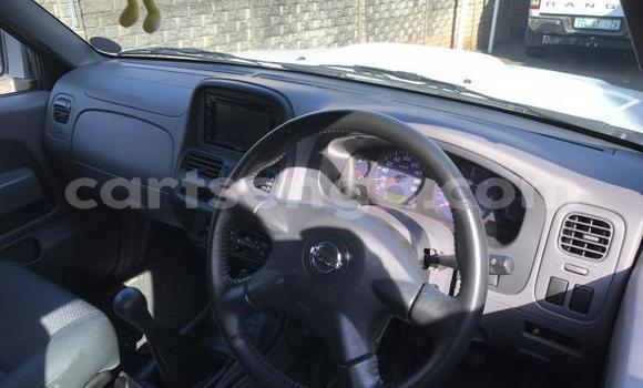 Acheter Occasion Voiture Nissan NP 300 Blanc à Hlatikulu, Shiselweni District Acheter Occasion Voiture Nissan NP 300 Blanc à Hlatikulu, Shiselweni District