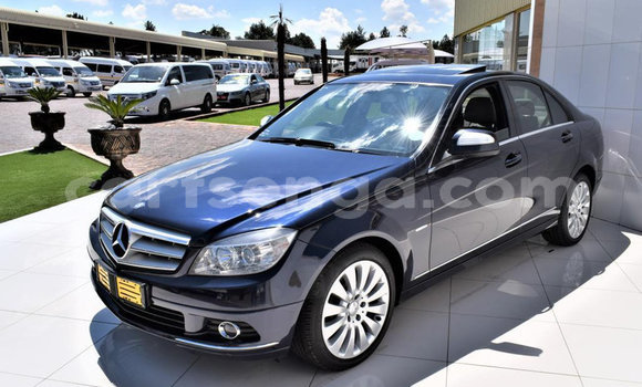 Nunua Ilio tumika Mercedes‒Benz C–Class Blue Gari ndani ya Ezulwini nchini Hhohho Nunua Ilio tumika Mercedes‒Benz C–Class Blue Gari ndani ya Ezulwini nchini Hhohho