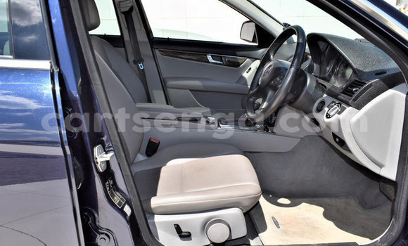 Nunua Ilio tumika Mercedes‒Benz C–Class Blue Gari ndani ya Ezulwini nchini Hhohho Nunua Ilio tumika Mercedes‒Benz C–Class Blue Gari ndani ya Ezulwini nchini Hhohho