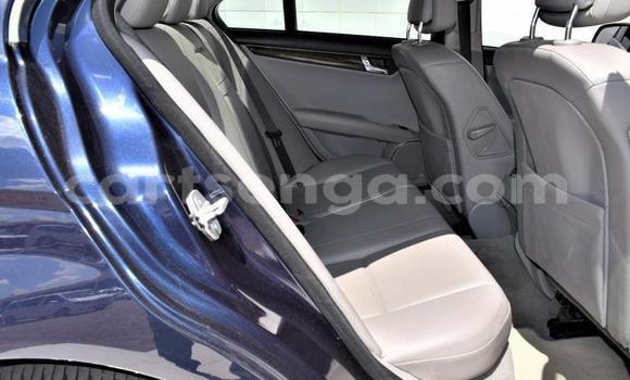 Nunua Ilio tumika Mercedes‒Benz C–Class Blue Gari ndani ya Ezulwini nchini Hhohho Nunua Ilio tumika Mercedes‒Benz C–Class Blue Gari ndani ya Ezulwini nchini Hhohho
