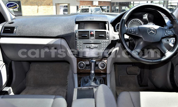 Nunua Ilio tumika Mercedes‒Benz C–Class Blue Gari ndani ya Ezulwini nchini Hhohho Nunua Ilio tumika Mercedes‒Benz C–Class Blue Gari ndani ya Ezulwini nchini Hhohho