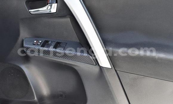 Nunua Ilio tumika Toyota RAV4 Silver Gari ndani ya Ezulwini nchini Hhohho Nunua Ilio tumika Toyota RAV4 Silver Gari ndani ya Ezulwini nchini Hhohho