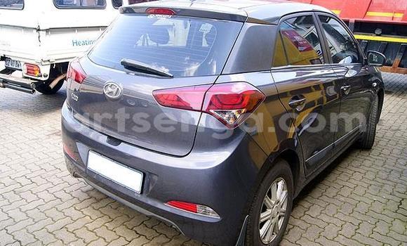 Acheter Occasion Voiture Hyundai i20 Noir à Hlatikulu, Shiselweni District Acheter Occasion Voiture Hyundai i20 Noir à Hlatikulu, Shiselweni District