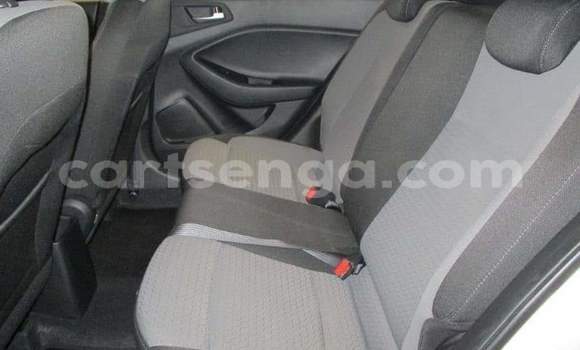 Acheter Occasion Voiture Hyundai i20 Blanc à Ezulwini, Hhohho Acheter Occasion Voiture Hyundai i20 Blanc à Ezulwini, Hhohho