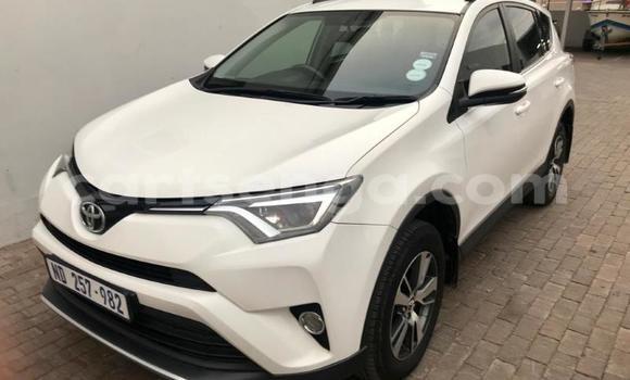Acheter Occasion Voiture Toyota RAV4 Blanc à Manzini, Manzini Acheter Occasion Voiture Toyota RAV4 Blanc à Manzini, Manzini