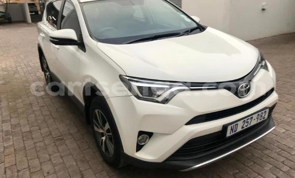 Acheter Occasion Voiture Toyota RAV4 Blanc à Manzini, Manzini Acheter Occasion Voiture Toyota RAV4 Blanc à Manzini, Manzini