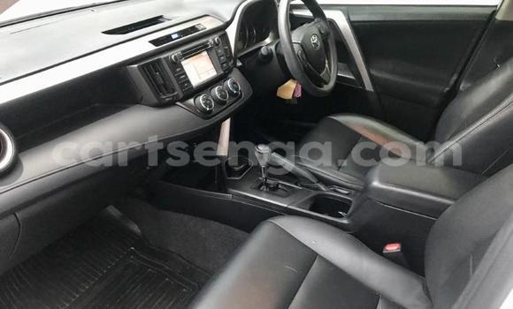 Acheter Occasion Voiture Toyota RAV4 Blanc à Manzini, Manzini Acheter Occasion Voiture Toyota RAV4 Blanc à Manzini, Manzini