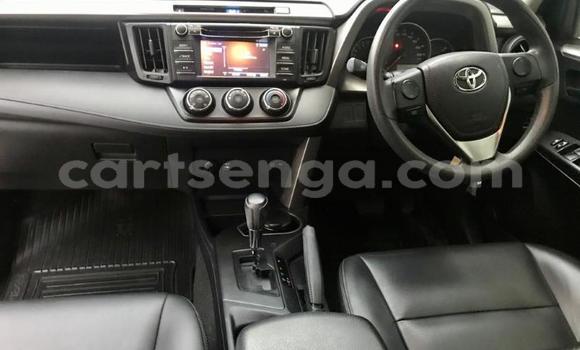 Acheter Occasion Voiture Toyota RAV4 Blanc à Manzini, Manzini Acheter Occasion Voiture Toyota RAV4 Blanc à Manzini, Manzini