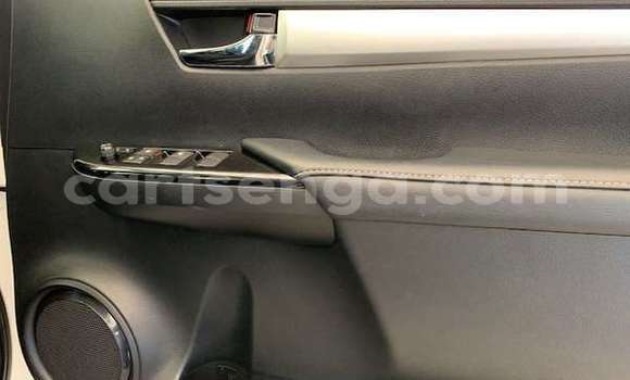Nunua Ilio tumika Toyota Hilux White Gari ndani ya Ezulwini nchini Hhohho Nunua Ilio tumika Toyota Hilux White Gari ndani ya Ezulwini nchini Hhohho