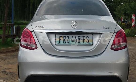 Acheter Occasion Voiture Mercedes‒Benz C–Class Gris à Hluti, Shiselweni District Acheter Occasion Voiture Mercedes‒Benz C–Class Gris à Hluti, Shiselweni District