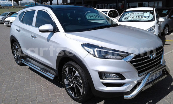 Nunua Ilio tumika Hyundai Tucson Silver Gari ndani ya Hluti nchini Wilaya ya Shiselweni Nunua Ilio tumika Hyundai Tucson Silver Gari ndani ya Hluti nchini Wilaya ya Shiselweni