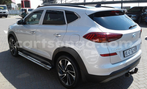 Nunua Ilio tumika Hyundai Tucson Silver Gari ndani ya Hluti nchini Wilaya ya Shiselweni Nunua Ilio tumika Hyundai Tucson Silver Gari ndani ya Hluti nchini Wilaya ya Shiselweni