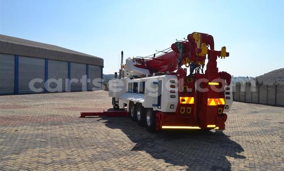 Nunua Ilio tumika Komatsu D31S White Lori ndani ya Ezulwini nchini Hhohho Nunua Ilio tumika Komatsu D31S White Lori ndani ya Ezulwini nchini Hhohho