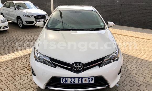 Nunua Ilio tumika Toyota Auris White Gari ndani ya Manzini nchini Manzini Nunua Ilio tumika Toyota Auris White Gari ndani ya Manzini nchini Manzini
