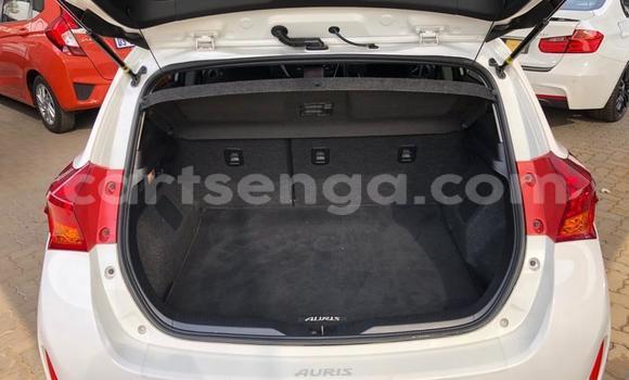 Nunua Ilio tumika Toyota Auris White Gari ndani ya Manzini nchini Manzini Nunua Ilio tumika Toyota Auris White Gari ndani ya Manzini nchini Manzini