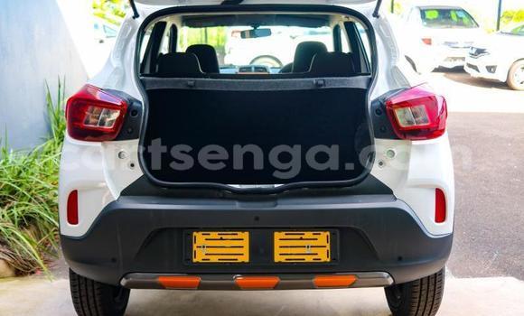 Buy Used Renault KWID White Car in Ezulwini in Hhohho Buy Used Renault KWID White Car in Ezulwini in Hhohho