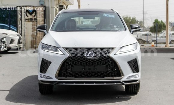 Nunua Imported Lexus RX 300 White Gari ndani ya Import - Dubai nchini Hhohho Nunua Imported Lexus RX 300 White Gari ndani ya Import - Dubai nchini Hhohho