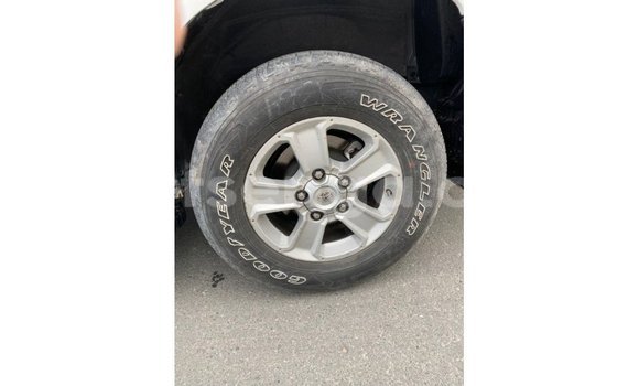 Buy Import Toyota Sequoia White Car in Import - Dubai in Hhohho Buy Import Toyota Sequoia White Car in Import - Dubai in Hhohho