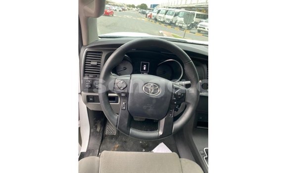 Buy Import Toyota Sequoia White Car in Import - Dubai in Hhohho Buy Import Toyota Sequoia White Car in Import - Dubai in Hhohho