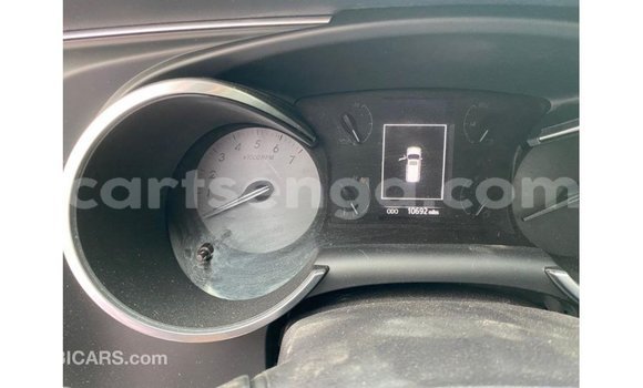 Buy Import Toyota Sequoia White Car in Import - Dubai in Hhohho Buy Import Toyota Sequoia White Car in Import - Dubai in Hhohho