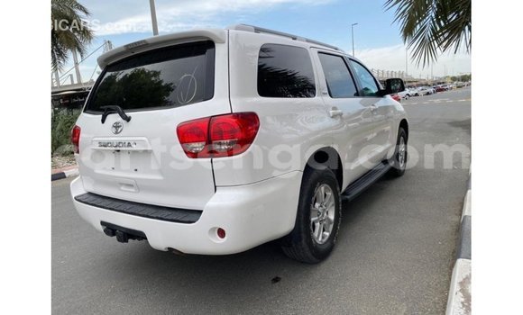 Buy Import Toyota Sequoia White Car in Import - Dubai in Hhohho Buy Import Toyota Sequoia White Car in Import - Dubai in Hhohho