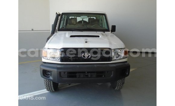 Buy Import Toyota Land Cruiser White Car in Import - Dubai in Hhohho Buy Import Toyota Land Cruiser White Car in Import - Dubai in Hhohho