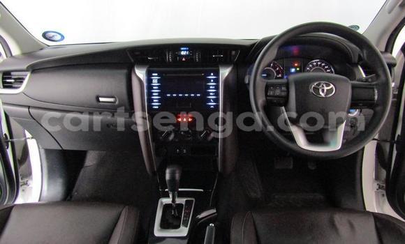 Acheter Occasion Voiture Toyota Fortuner Blanc à Mbabane, Manzini Acheter Occasion Voiture Toyota Fortuner Blanc à Mbabane, Manzini