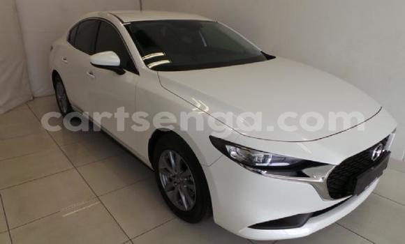 Nunua Ilio tumika Mazda 3 White Gari ndani ya Ezulwini nchini Hhohho Nunua Ilio tumika Mazda 3 White Gari ndani ya Ezulwini nchini Hhohho