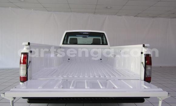 Acheter Occasion Voiture Nissan NP 300 Blanc à Mbabane, Manzini Acheter Occasion Voiture Nissan NP 300 Blanc à Mbabane, Manzini