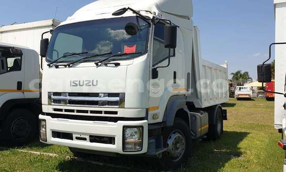 Acheter Occasion Utilitaire Isuzu FTR 850 Blanc à Ezulwini, Hhohho Acheter Occasion Utilitaire Isuzu FTR 850 Blanc à Ezulwini, Hhohho