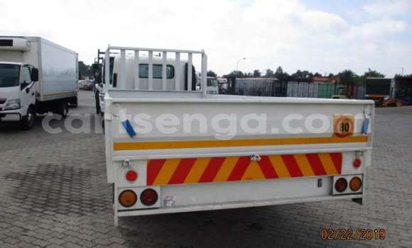 Acheter Occasion Utilitaire Isuzu FTR 850 Blanc à Ezulwini, Hhohho Acheter Occasion Utilitaire Isuzu FTR 850 Blanc à Ezulwini, Hhohho