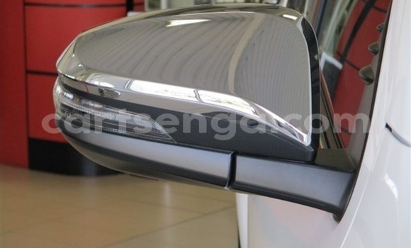 Buy Used Toyota Hilux White Car in Import - Dubai in Hhohho Buy Used Toyota Hilux White Car in Import - Dubai in Hhohho