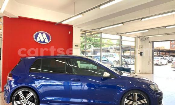 Nunua Ilio tumika Volkswagen Golf R Blue Gari ndani ya Mbabane nchini Manzini Nunua Ilio tumika Volkswagen Golf R Blue Gari ndani ya Mbabane nchini Manzini