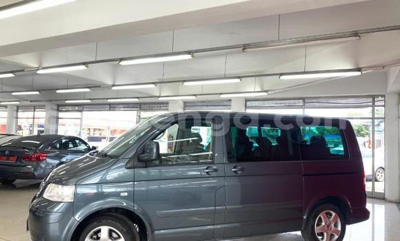 Acheter Occasion Voiture Volkswagen Caravelle Bleu à Ezulwini, Hhohho Acheter Occasion Voiture Volkswagen Caravelle Bleu à Ezulwini, Hhohho