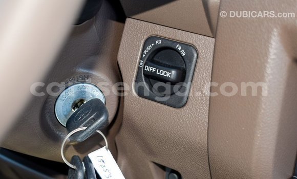 Buy Import Toyota Land Cruiser Beige Car in Import - Dubai in Hhohho Buy Import Toyota Land Cruiser Beige Car in Import - Dubai in Hhohho