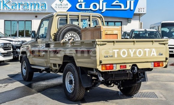 Buy Import Toyota Land Cruiser Beige Car in Import - Dubai in Hhohho Buy Import Toyota Land Cruiser Beige Car in Import - Dubai in Hhohho