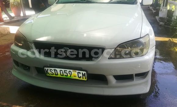 Nunua Ilio tumika Toyota Altezza White Gari ndani ya Manzini nchini Manzini Nunua Ilio tumika Toyota Altezza White Gari ndani ya Manzini nchini Manzini