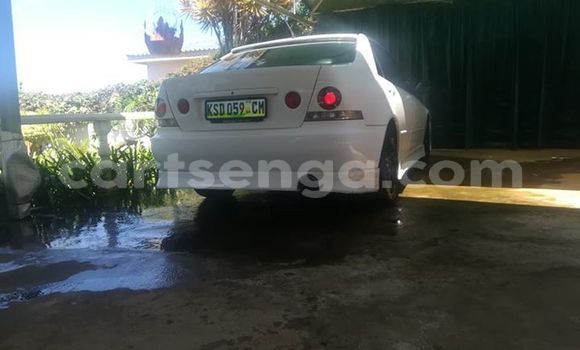 Nunua Ilio tumika Toyota Altezza White Gari ndani ya Manzini nchini Manzini Nunua Ilio tumika Toyota Altezza White Gari ndani ya Manzini nchini Manzini