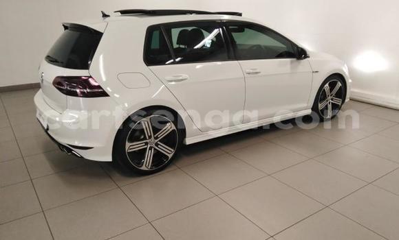 Acheter Occasion Voiture Volkswagen Golf R Blanc à Mbabane, Manzini Acheter Occasion Voiture Volkswagen Golf R Blanc à Mbabane, Manzini