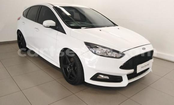 Acheter Occasion Voiture Ford Focus ST Blanc à Mbabane, Manzini Acheter Occasion Voiture Ford Focus ST Blanc à Mbabane, Manzini