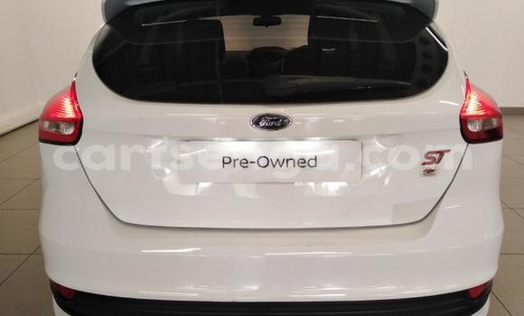 Acheter Occasion Voiture Ford Focus ST Blanc à Mbabane, Manzini Acheter Occasion Voiture Ford Focus ST Blanc à Mbabane, Manzini