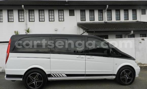 Nunua Ilio tumika Mercedes‒Benz Vito White Gari ndani ya Ezulwini nchini Hhohho Nunua Ilio tumika Mercedes‒Benz Vito White Gari ndani ya Ezulwini nchini Hhohho
