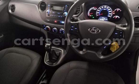 Acheter Occasion Voiture Hyundai i10 Blanc à Mbabane, Manzini Acheter Occasion Voiture Hyundai i10 Blanc à Mbabane, Manzini