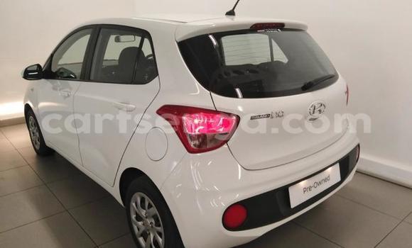 Acheter Occasion Voiture Hyundai i10 Blanc à Mbabane, Manzini Acheter Occasion Voiture Hyundai i10 Blanc à Mbabane, Manzini