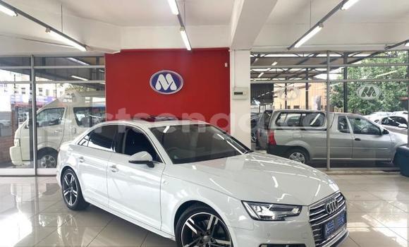 Nunua Ilio tumika Audi A4 White Gari ndani ya Mbabane nchini Manzini Nunua Ilio tumika Audi A4 White Gari ndani ya Mbabane nchini Manzini