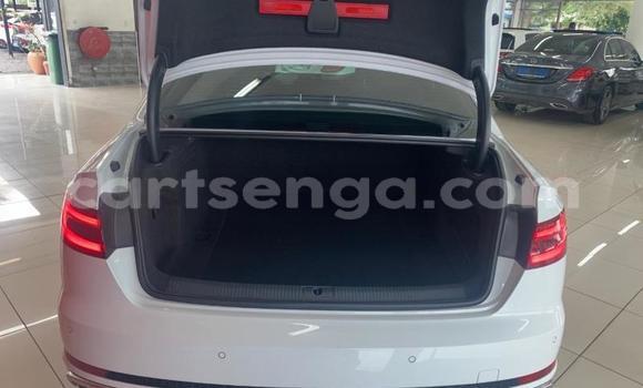 Nunua Ilio tumika Audi A4 White Gari ndani ya Mbabane nchini Manzini Nunua Ilio tumika Audi A4 White Gari ndani ya Mbabane nchini Manzini