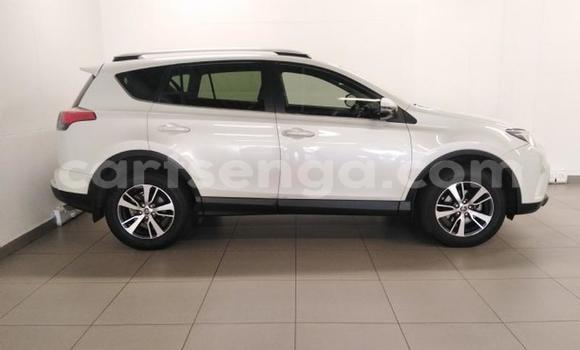 Acheter Occasion Voiture Toyota RAV4 Blanc à Mbabane, Manzini Acheter Occasion Voiture Toyota RAV4 Blanc à Mbabane, Manzini