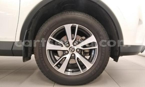 Acheter Occasion Voiture Toyota RAV4 Blanc à Mbabane, Manzini Acheter Occasion Voiture Toyota RAV4 Blanc à Mbabane, Manzini